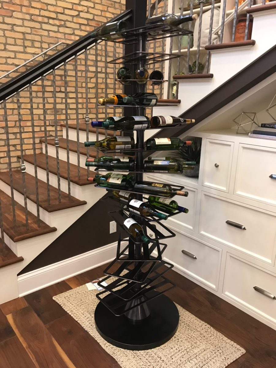 Free standing rotating wine rack