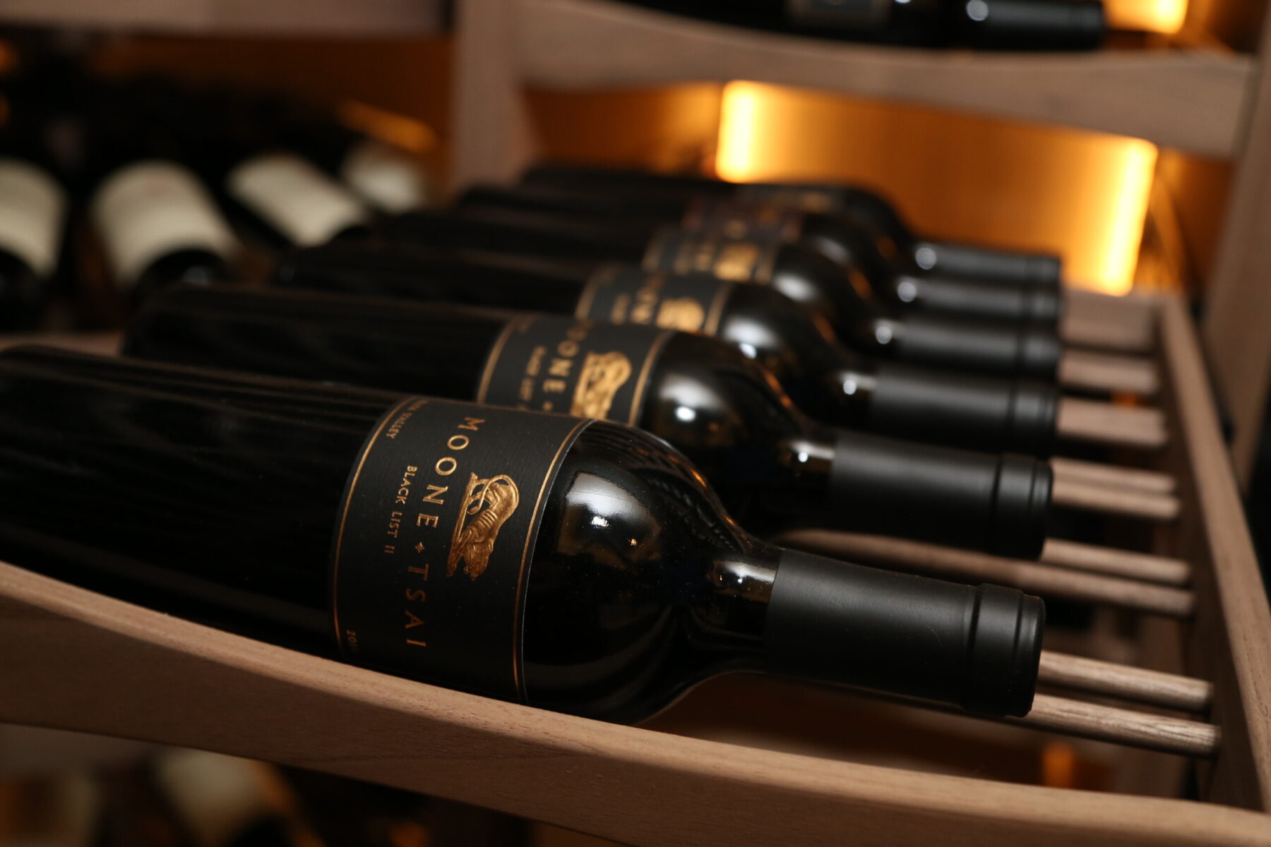 6 bottle deep pullout